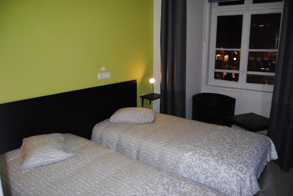 Hotel Pensao Beira Minho Lissabon Zimmer foto